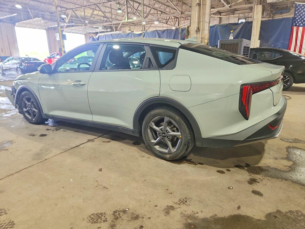 2025 KIA K4 LXS — снимка 2