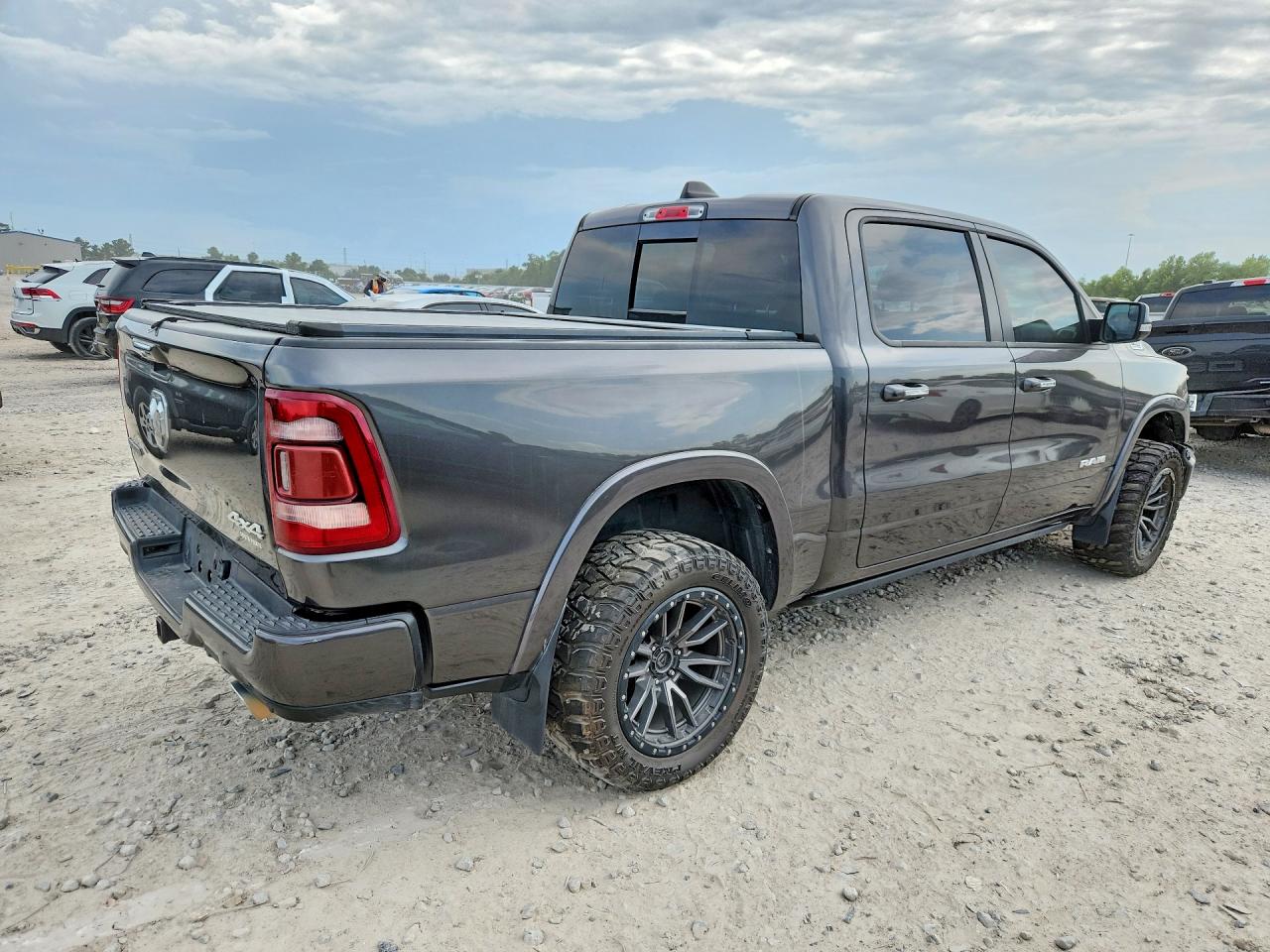 2021 RAM 1500 LARAMIE — снимка 4