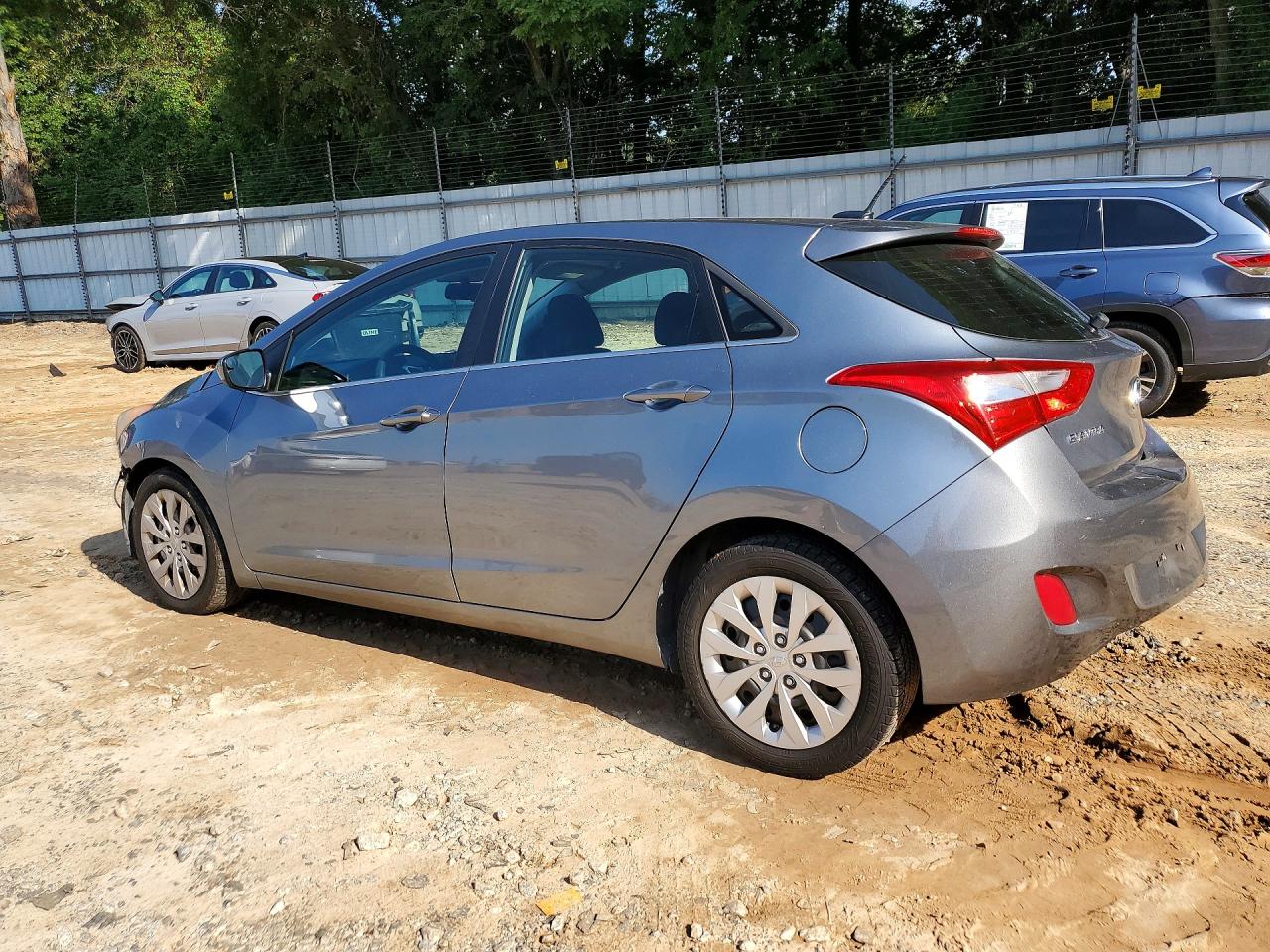 2016 HYUNDAI ELANTRA GT BASE — снимка 2
