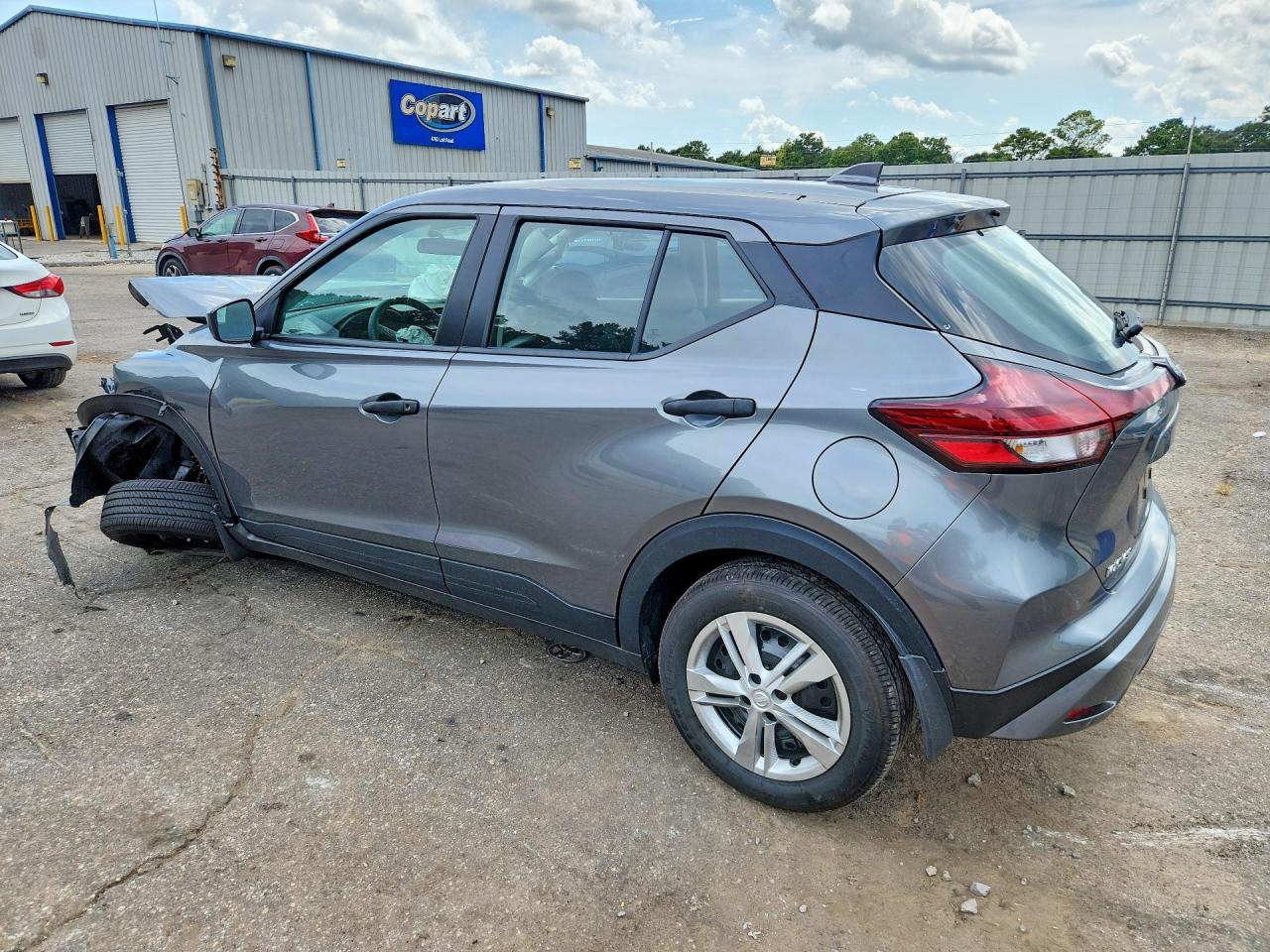 2025 NISSAN KICKS — снимка 2