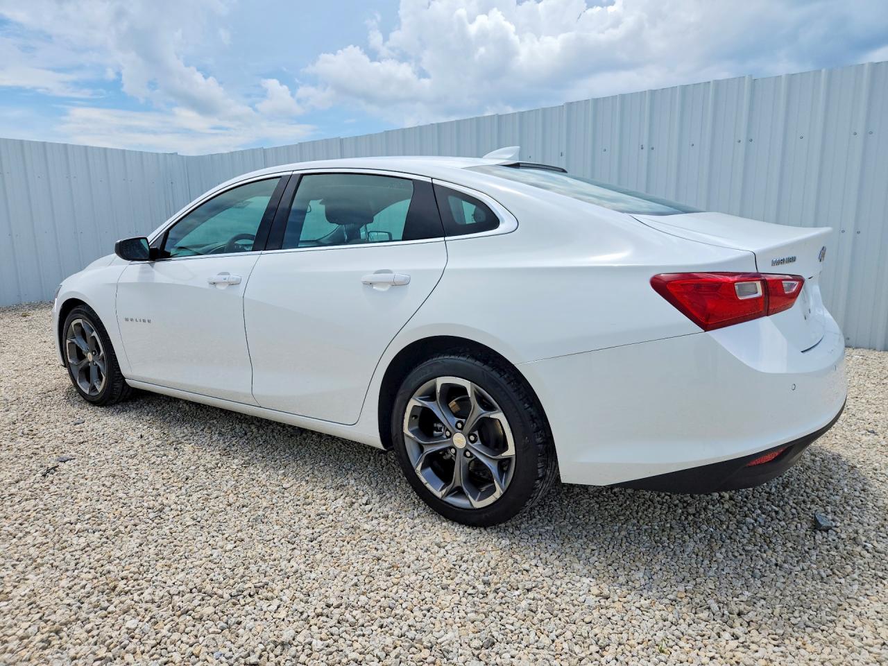 2024 CHEVROLET MALIBU LT — снимка 2