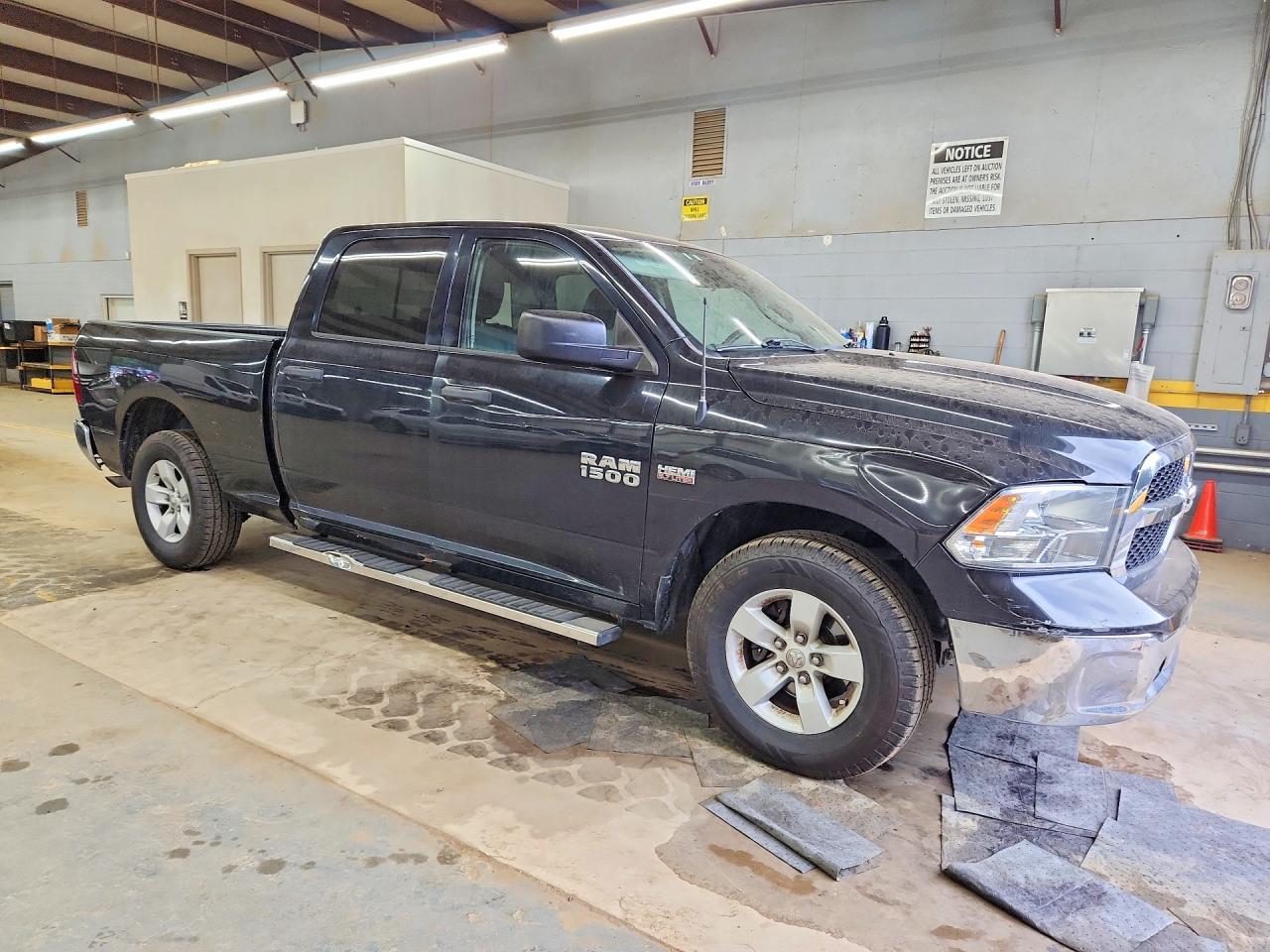 2017 RAM 1500 SLT — снимка 4