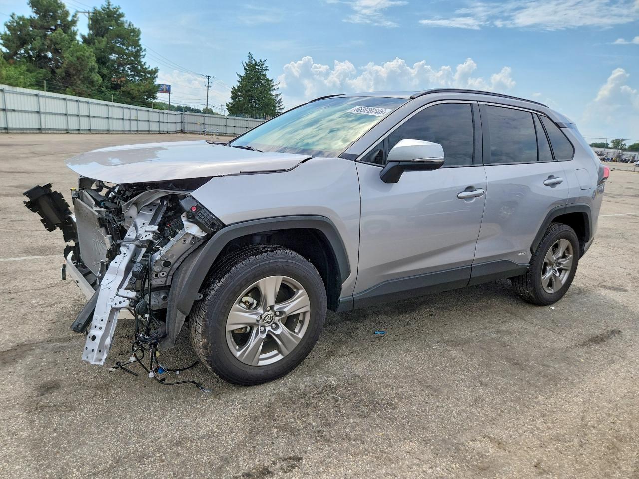 2024 TOYOTA RAV4 HYBRID XLE