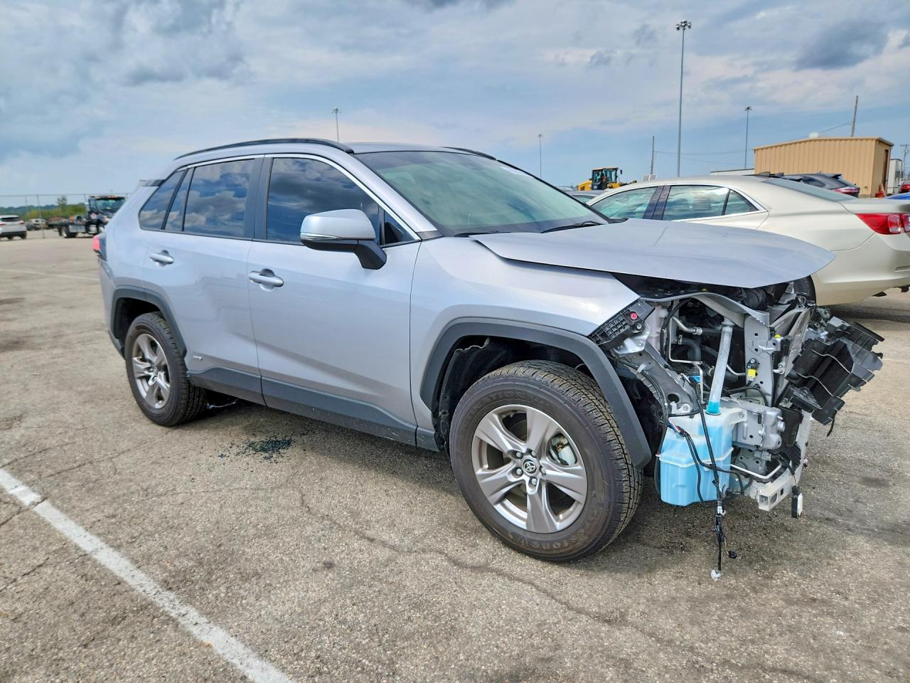 2024 TOYOTA RAV4 HYBRID XLE — снимка 4