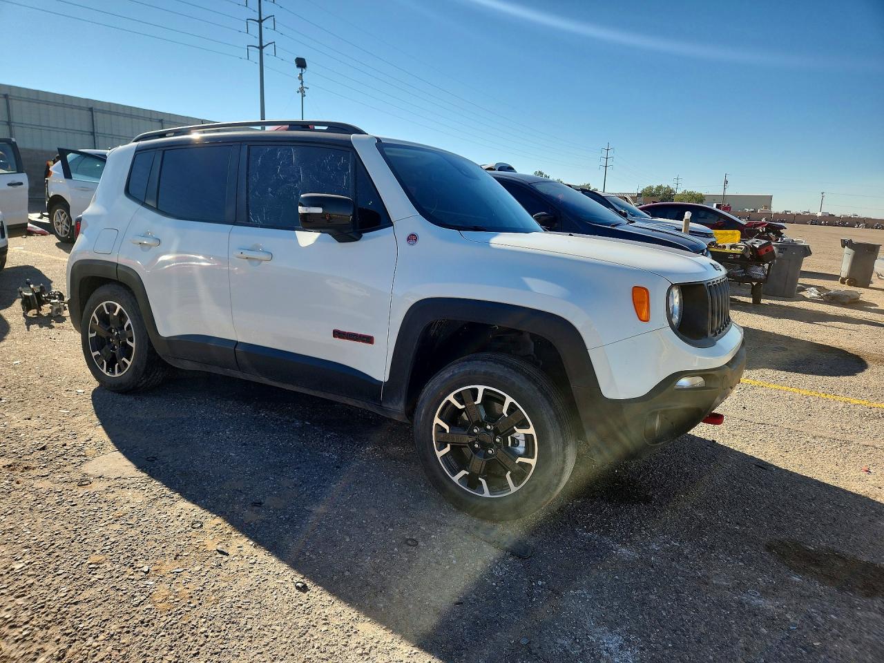 2023 JEEP RENEGADE TRAILHAWK — photo 4