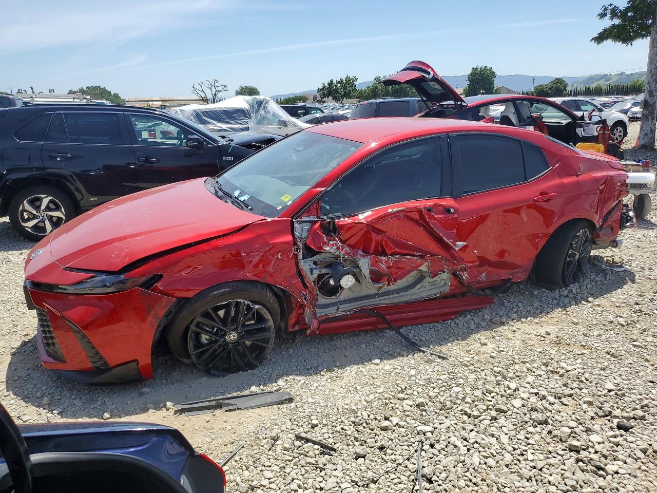 2025 TOYOTA CAMRY SE