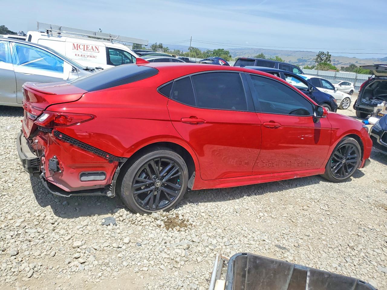 2025 TOYOTA CAMRY SE — снимка 3