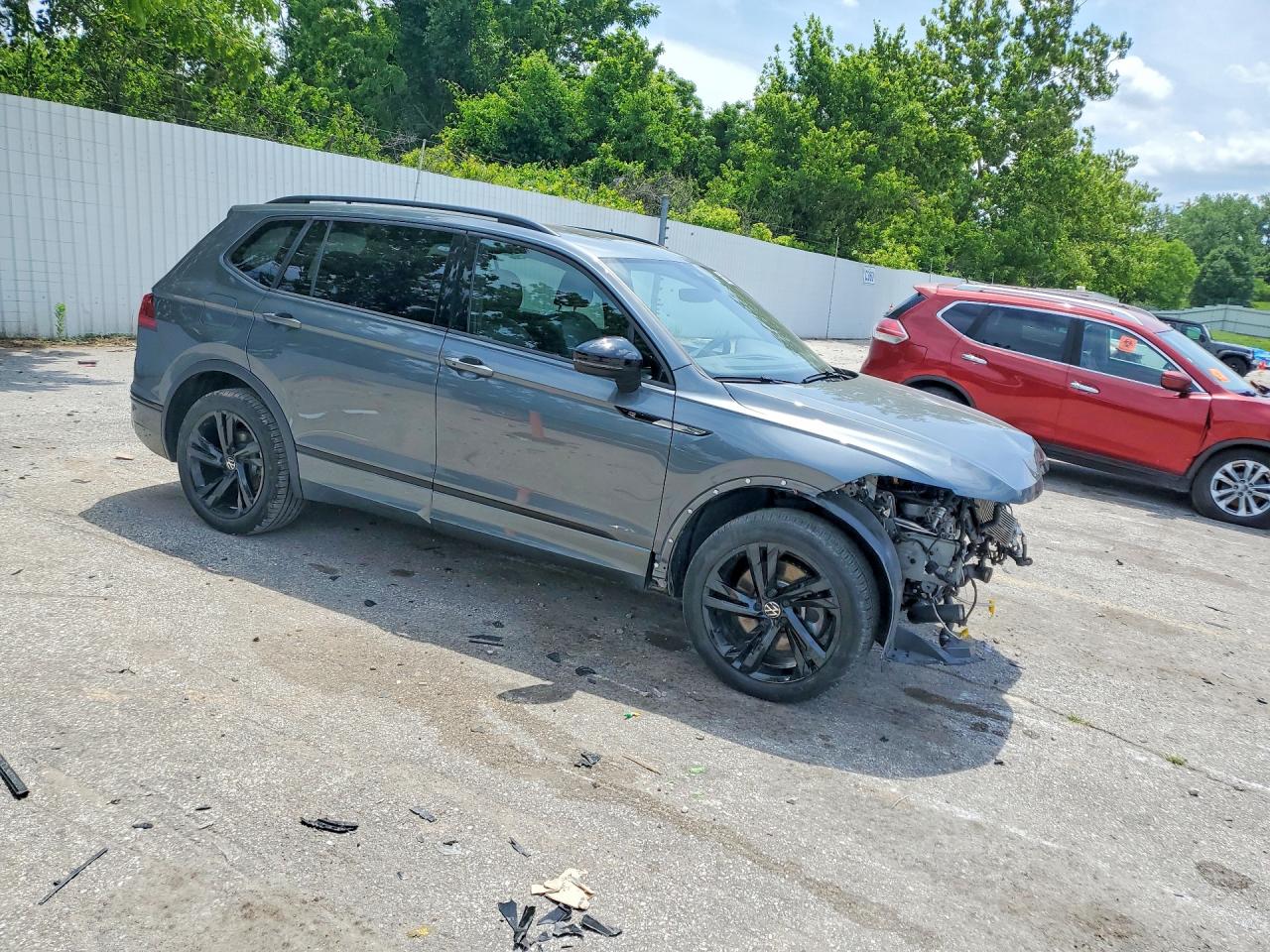 2024 VOLKSWAGEN TIGUAN SE R-LINE BLACK — снимка 4