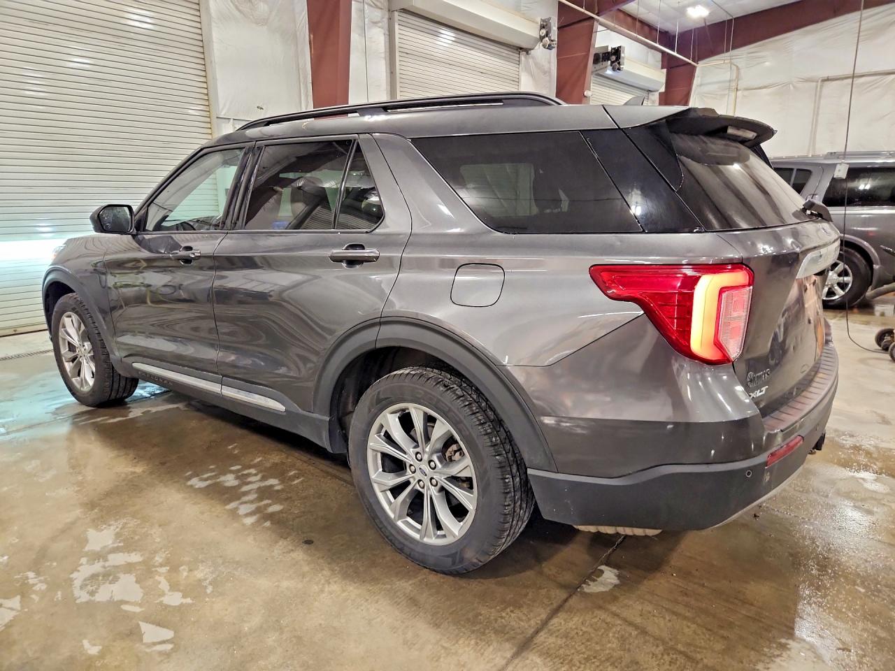 2020 FORD EXPLORER XLT — снимка 2