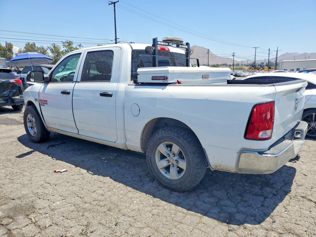 2019 RAM 1500 CLASSIC TRADESMAN — снимка 2