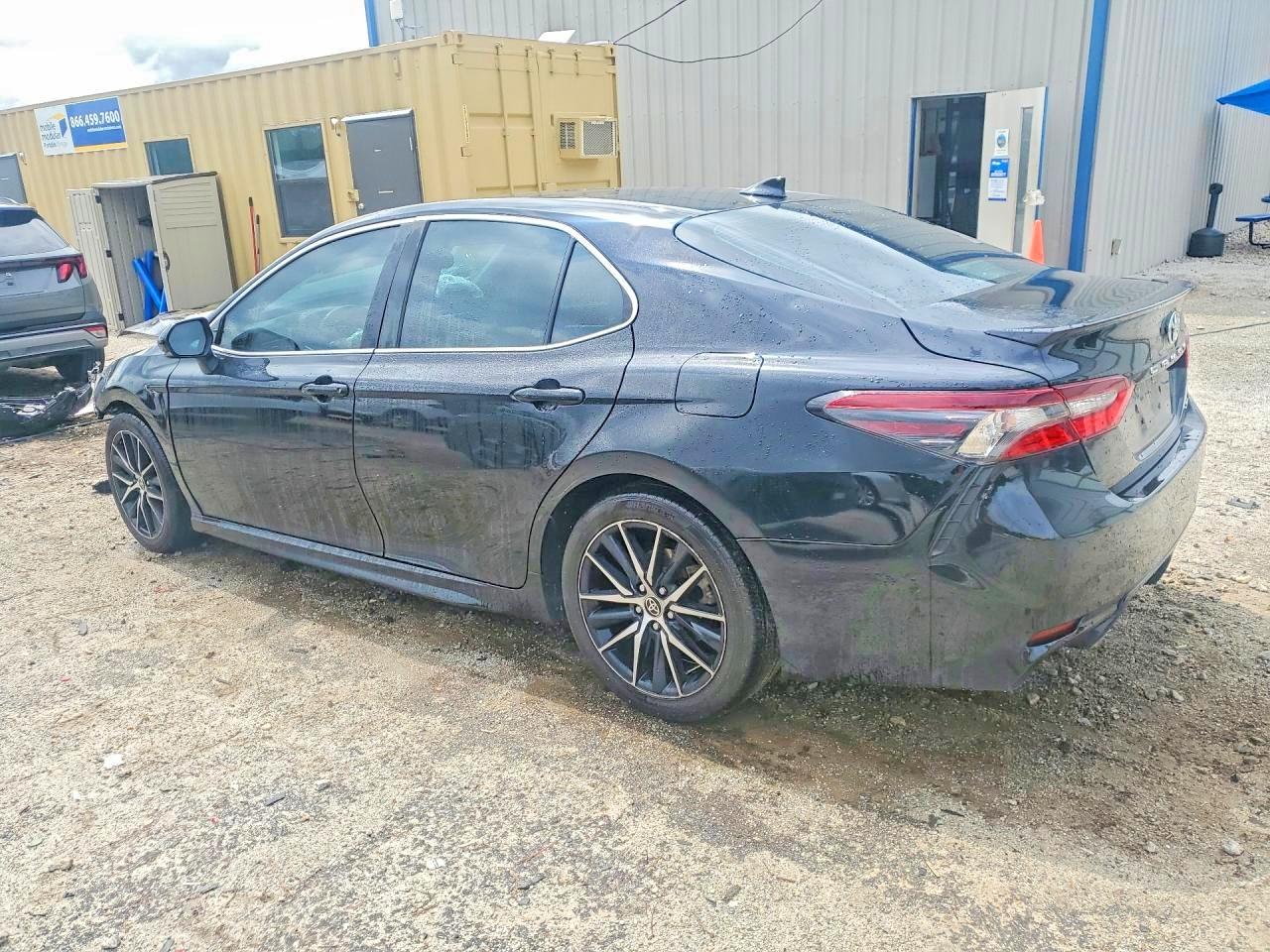 2022 TOYOTA CAMRY SE — снимка 2