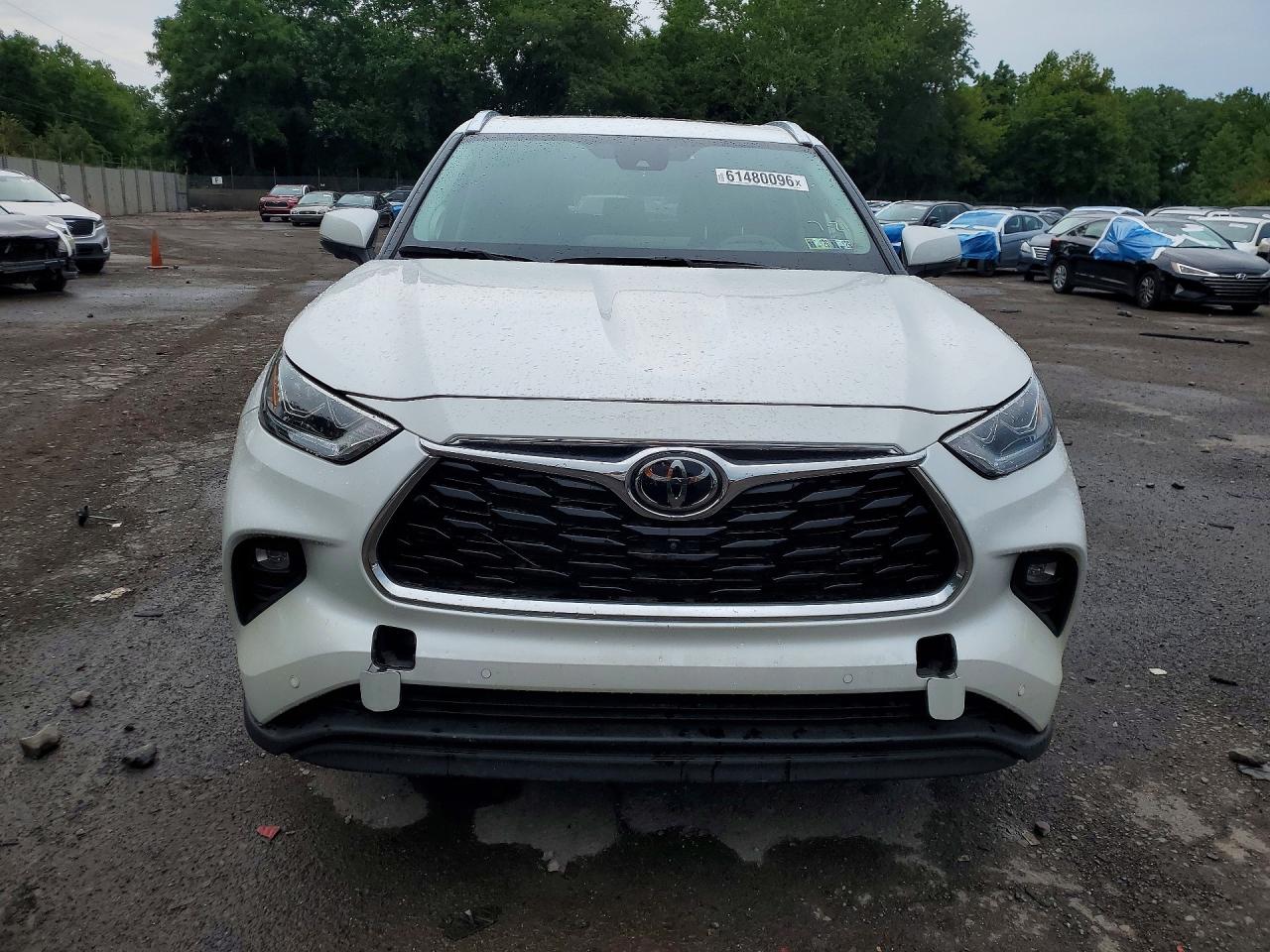2026 TOYOTA HIGHLANDER LIMITED — снимка 5