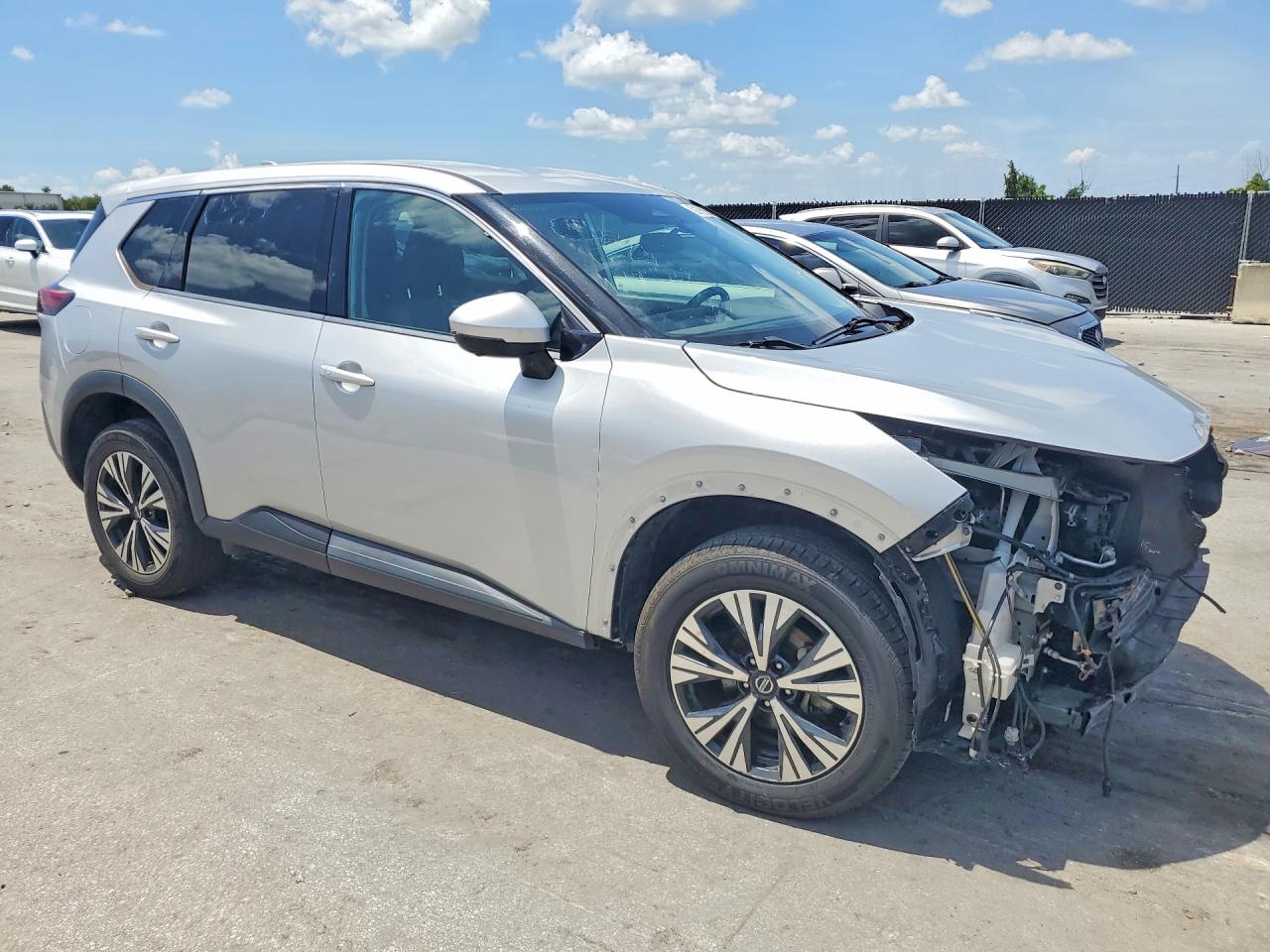 2021 NISSAN ROGUE SV — снимка 4