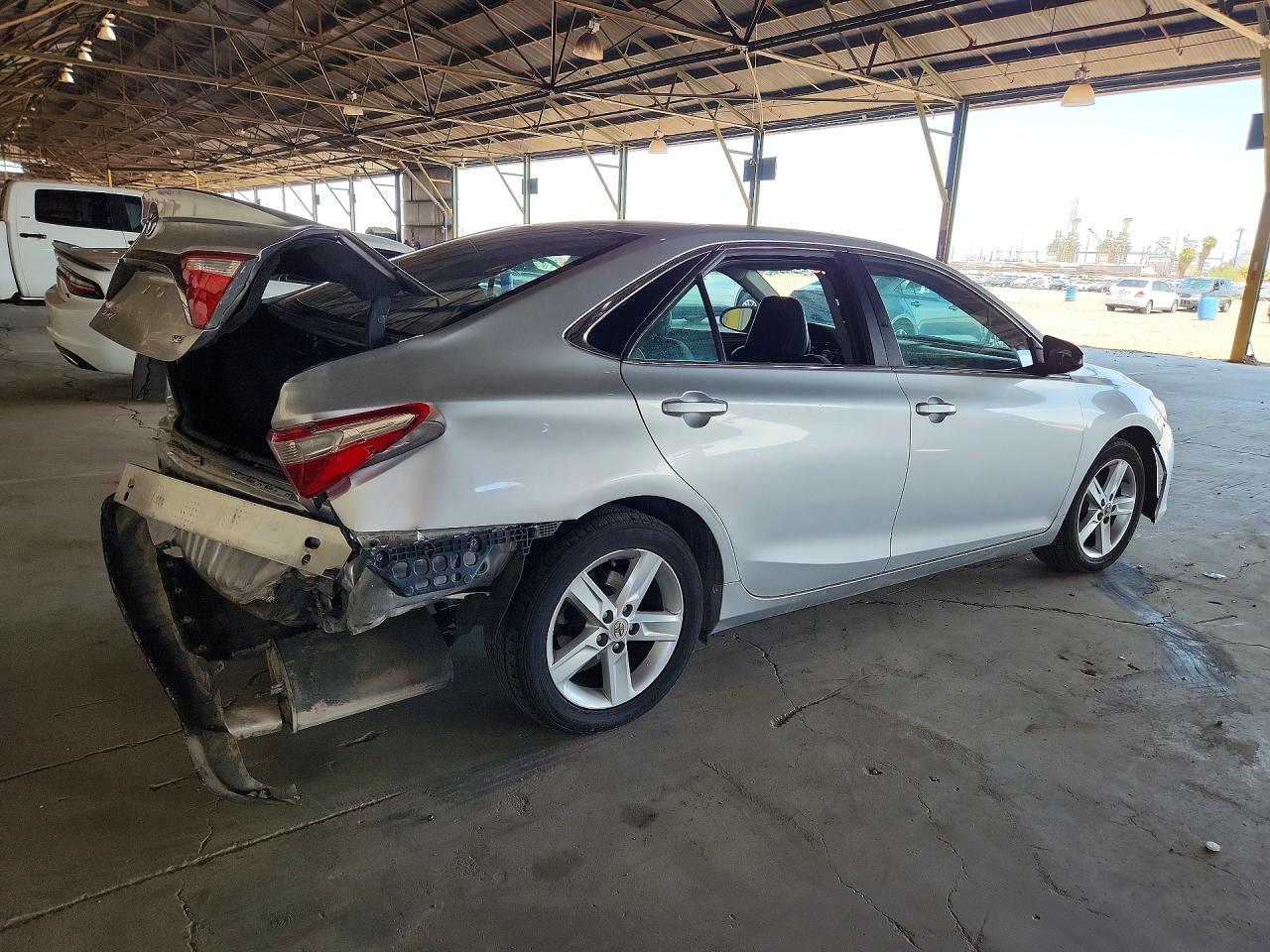 2016 TOYOTA CAMRY SE — снимка 3