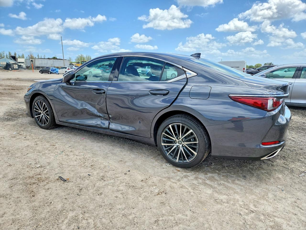 2025 LEXUS ES 350 BASE — снимка 2