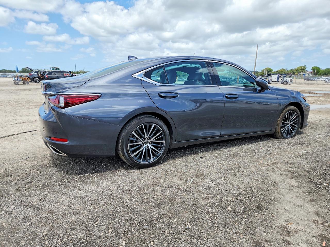 2025 LEXUS ES 350 BASE — снимка 3