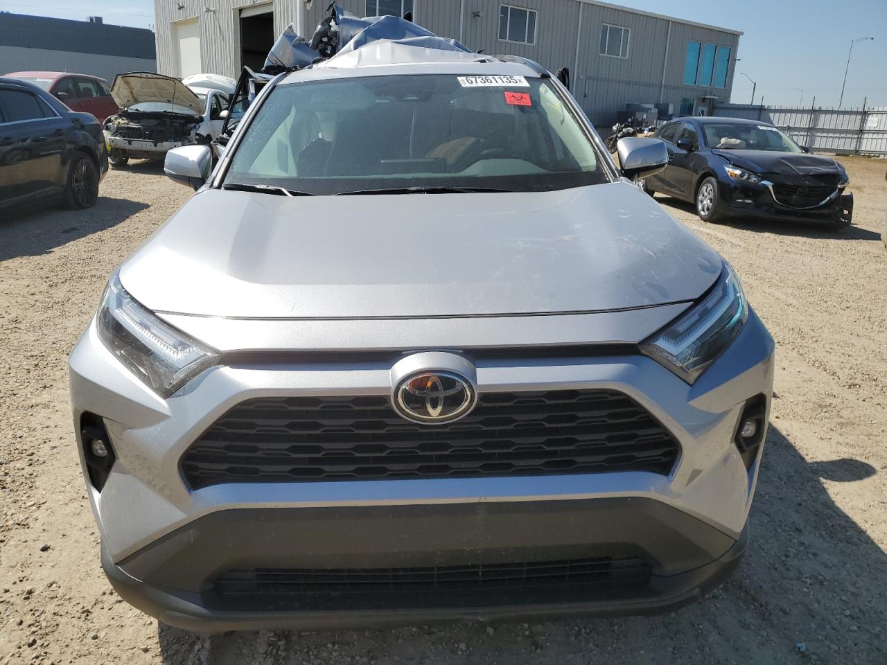 2025 TOYOTA RAV4 XLE — снимка 5