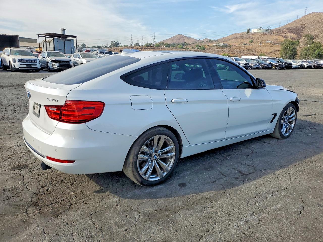 2014 BMW 335 XIGT — снимка 3
