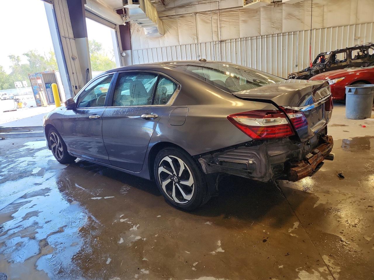 2017 HONDA ACCORD EX — снимка 2