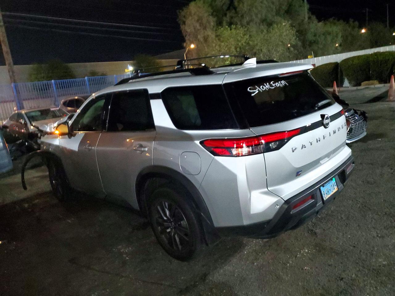 2024 NISSAN PATHFINDER SV — снимка 2