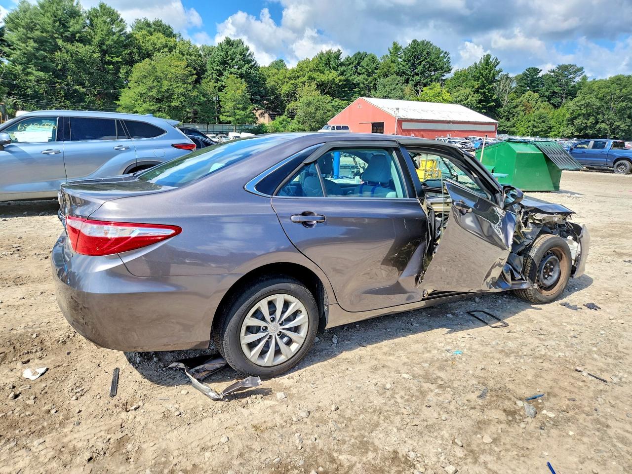 2016 TOYOTA CAMRY LE — снимка 3