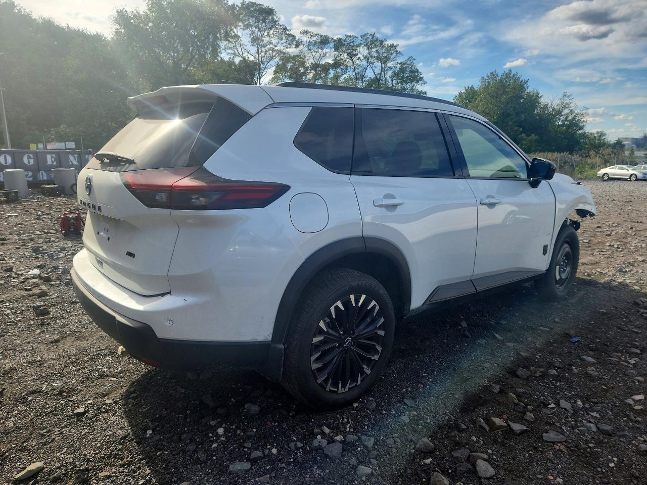 2026 NISSAN ROGUE DARK ARMOR — снимка 3