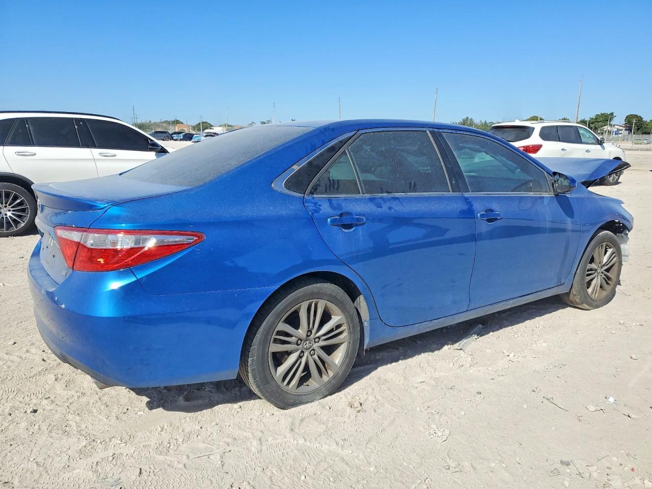 2017 TOYOTA CAMRY SE — снимка 3
