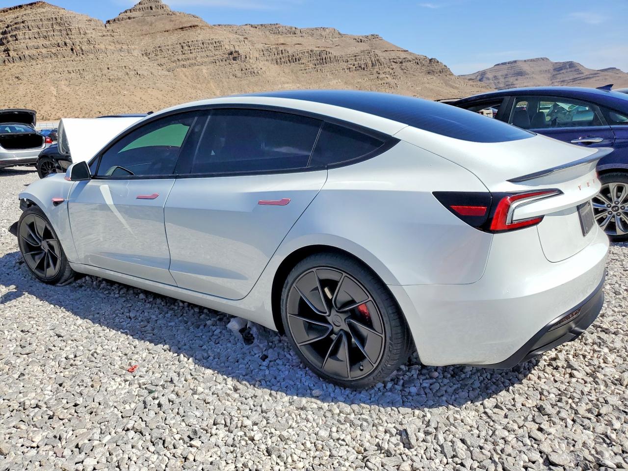 2025 TESLA MODEL 3 — снимка 2