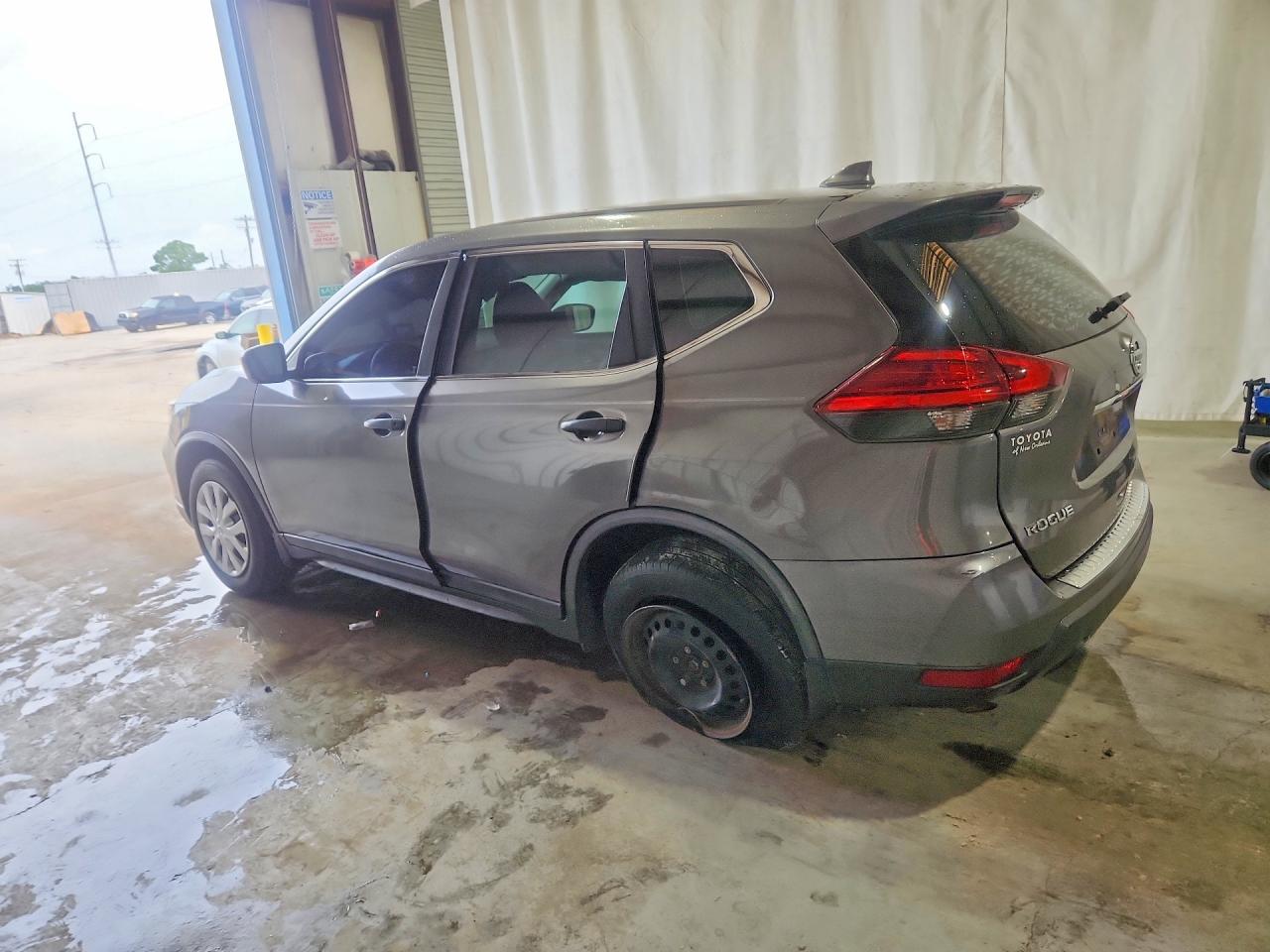 2017 NISSAN ROGUE S — снимка 2