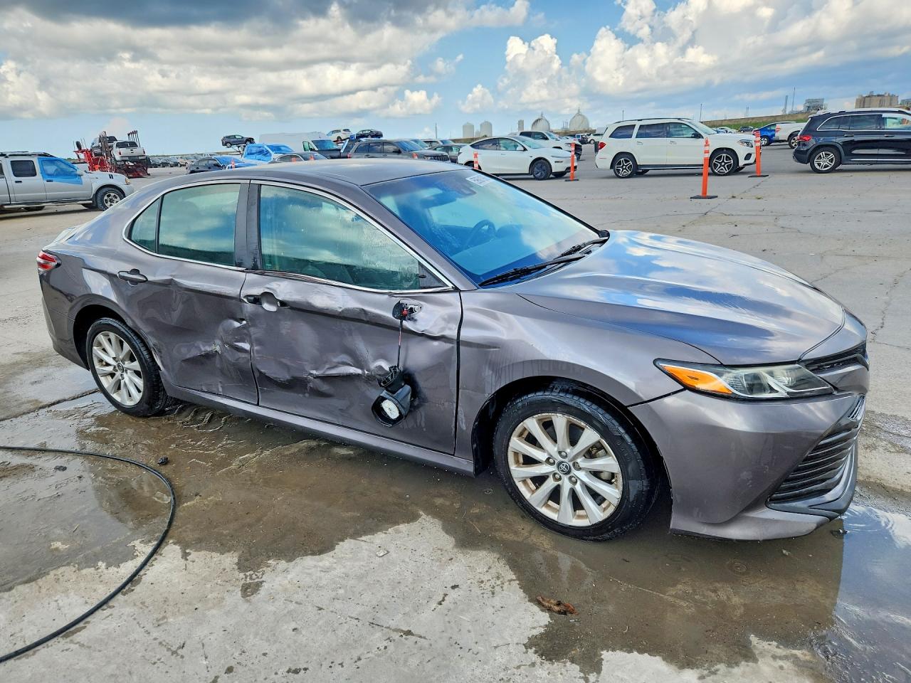 2018 TOYOTA CAMRY LE — снимка 4