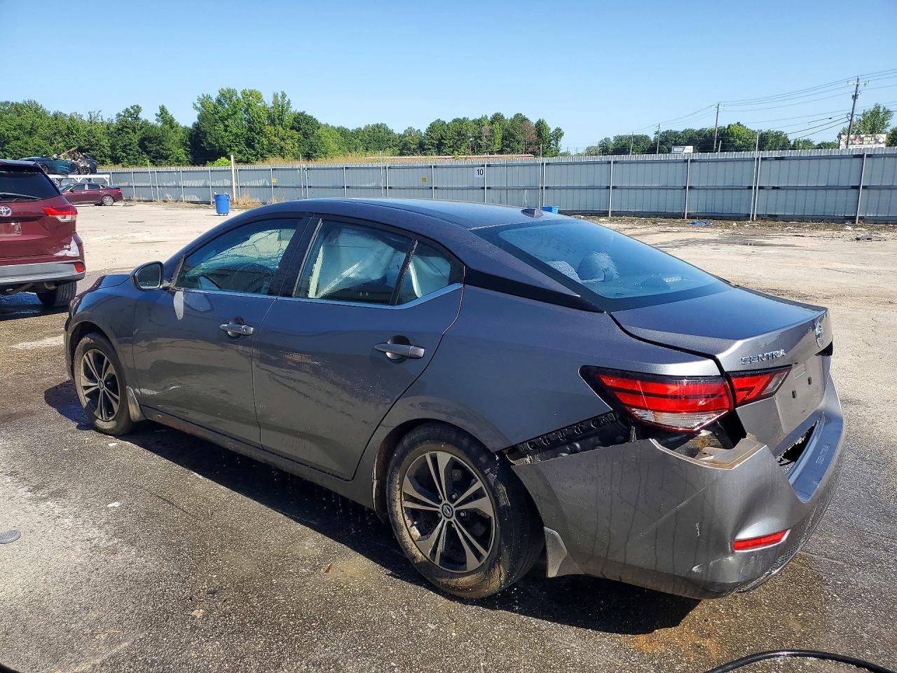 2021 NISSAN SENTRA SV — снимка 2