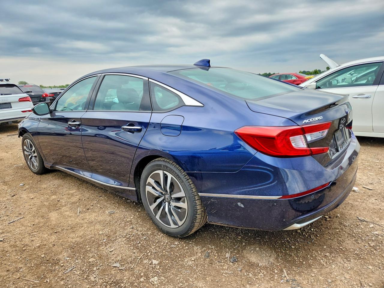 2020 HONDA ACCORD TOURING HYBRID — снимка 2