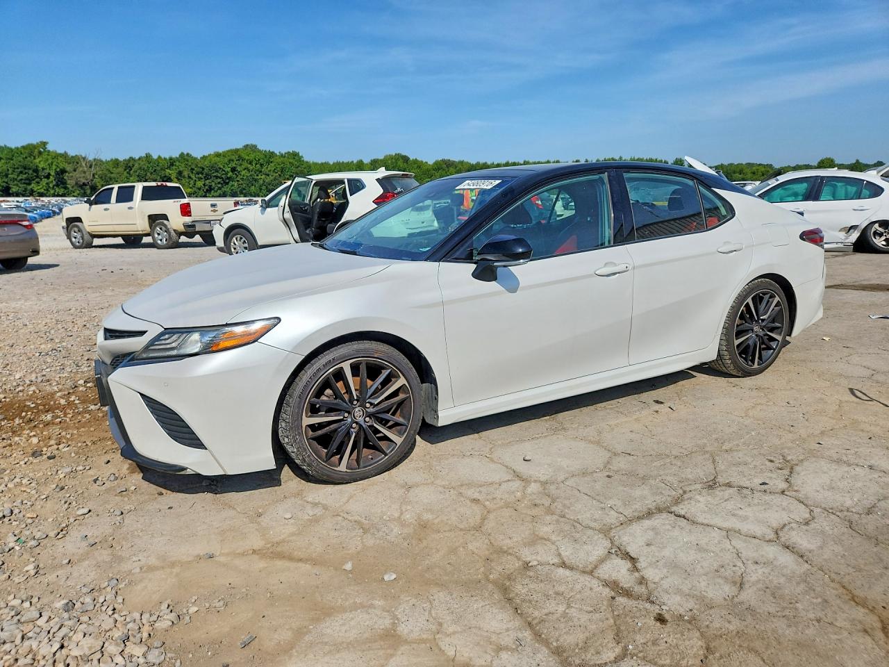 2019 TOYOTA CAMRY XSE