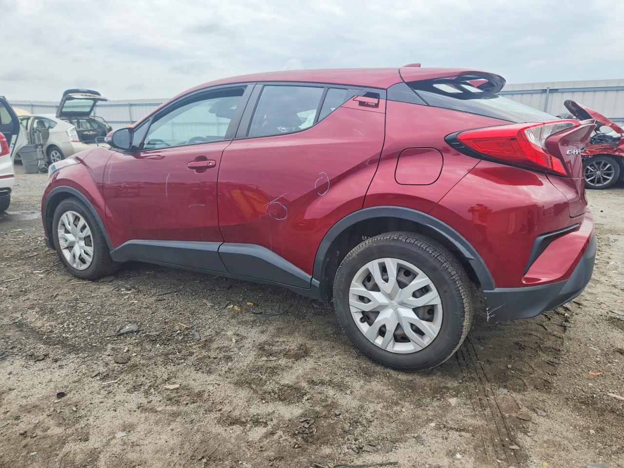2019 TOYOTA C-HR LE — снимка 2