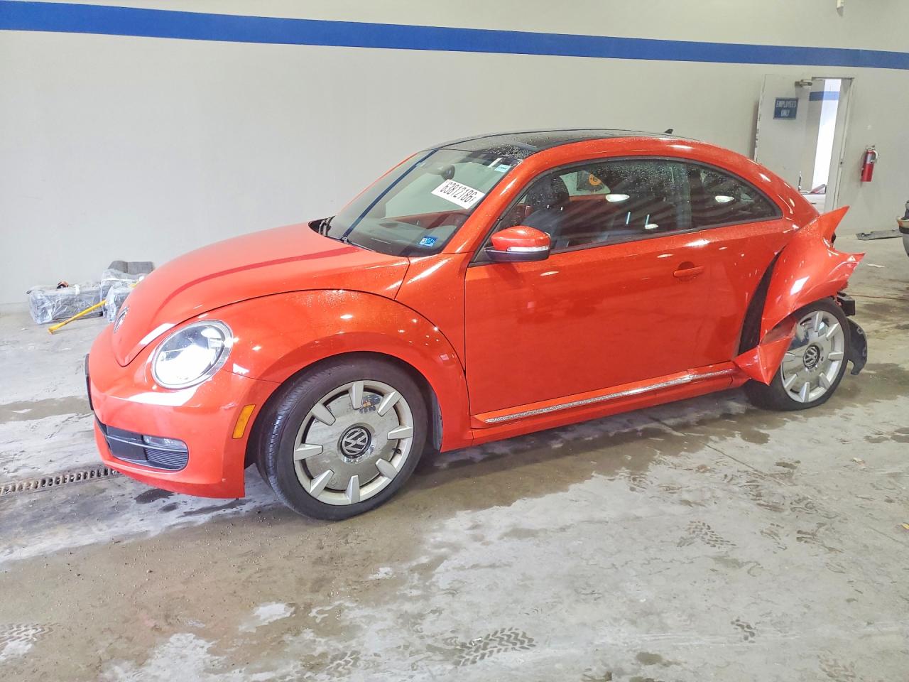 2016 VOLKSWAGEN BEETLE SE