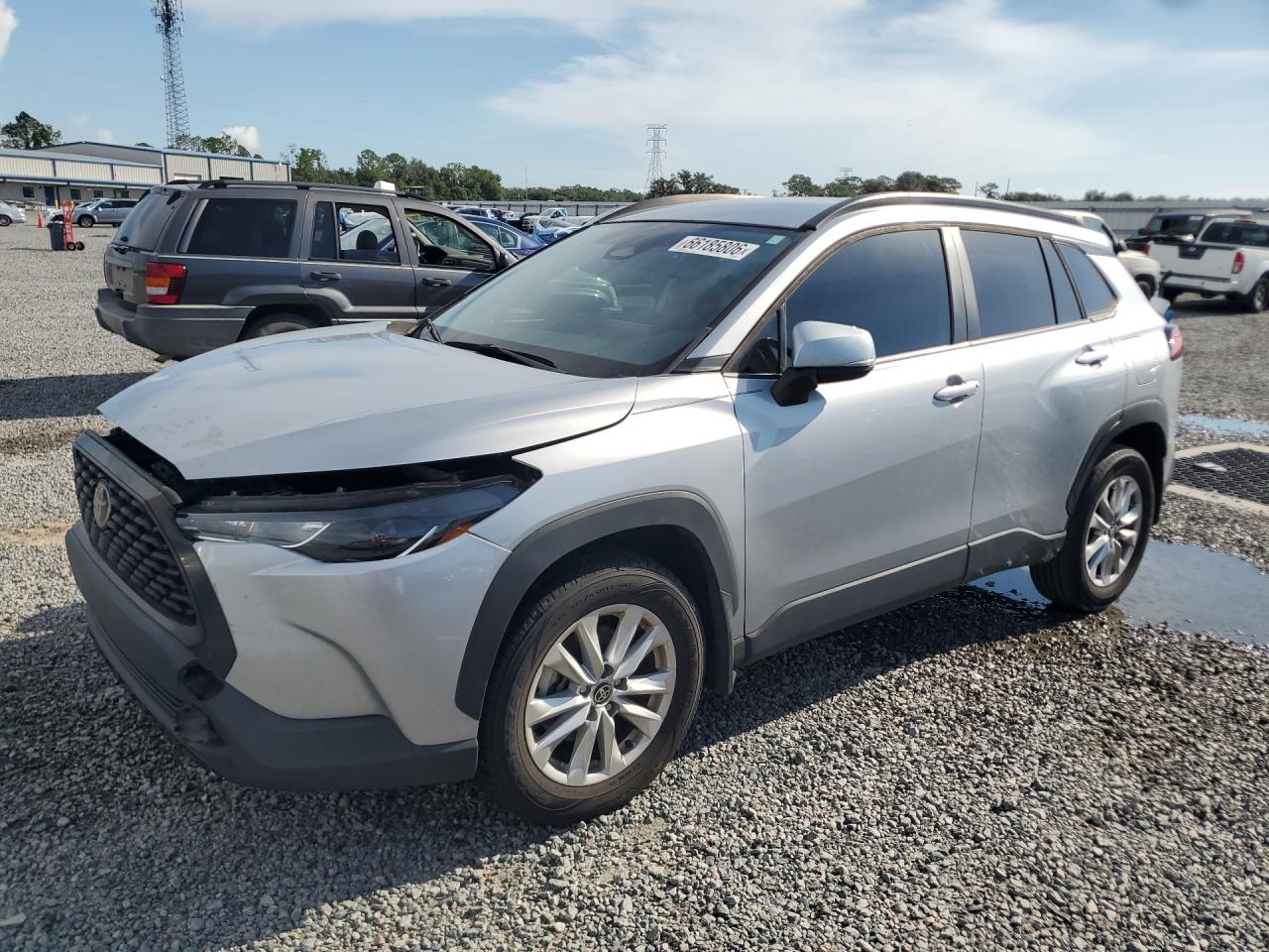2024 TOYOTA COROLLA CROSS LE