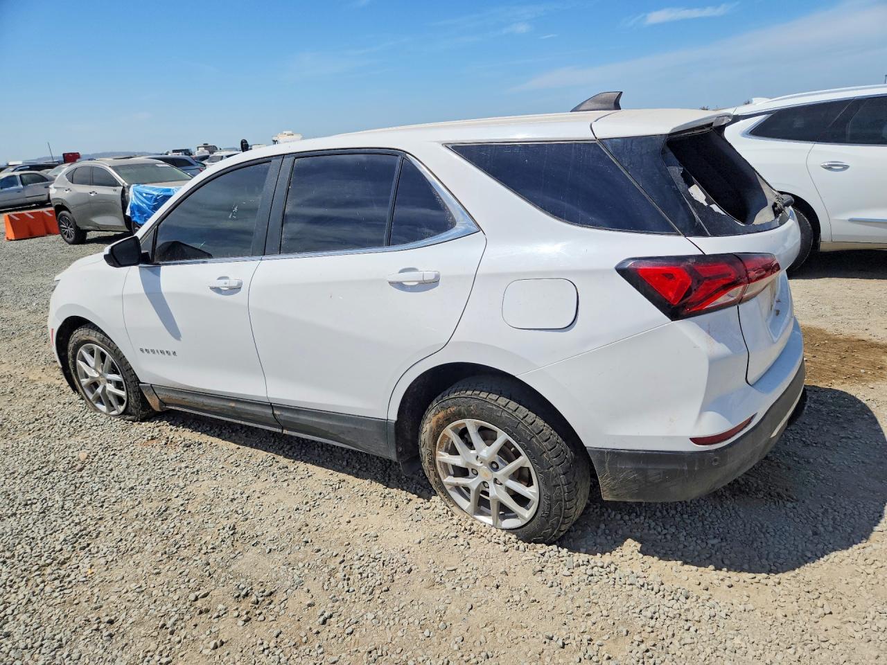 2023 CHEVROLET EQUINOX LT — снимка 2
