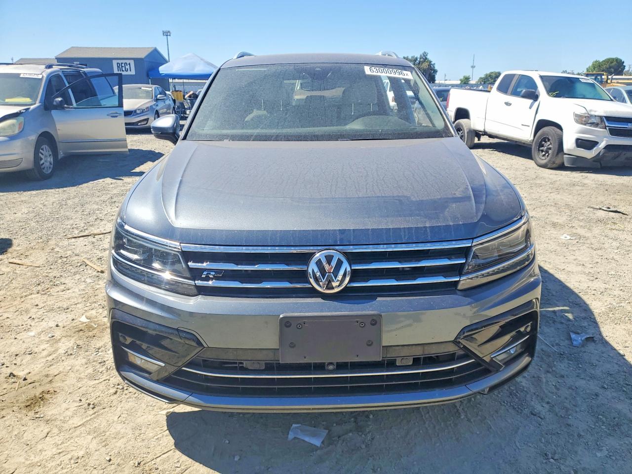 2020 VOLKSWAGEN TIGUAN SEL PREMIUM R-LINE — снимка 5