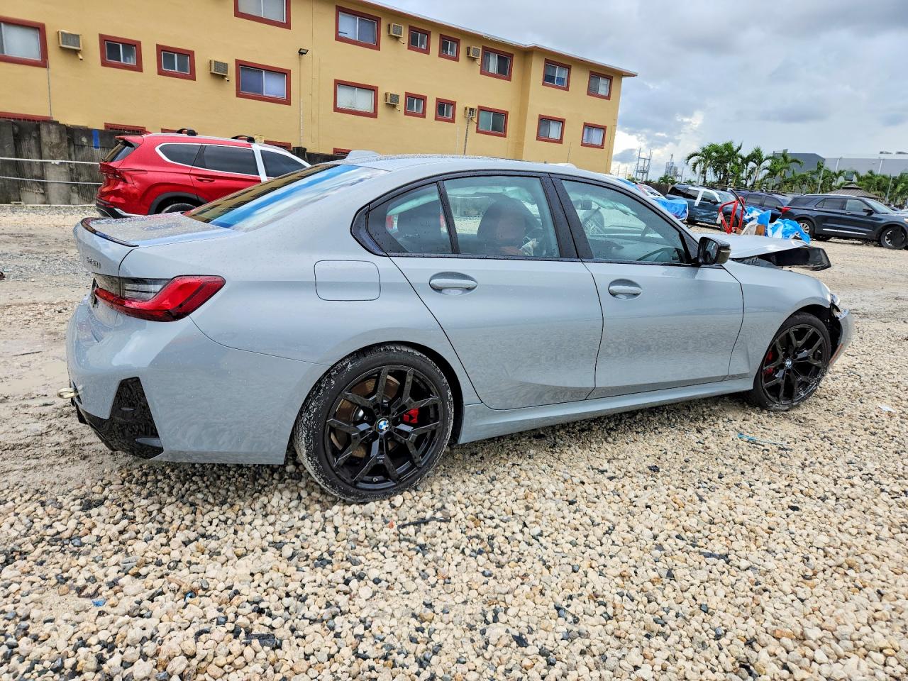 2026 BMW 330I — снимка 3