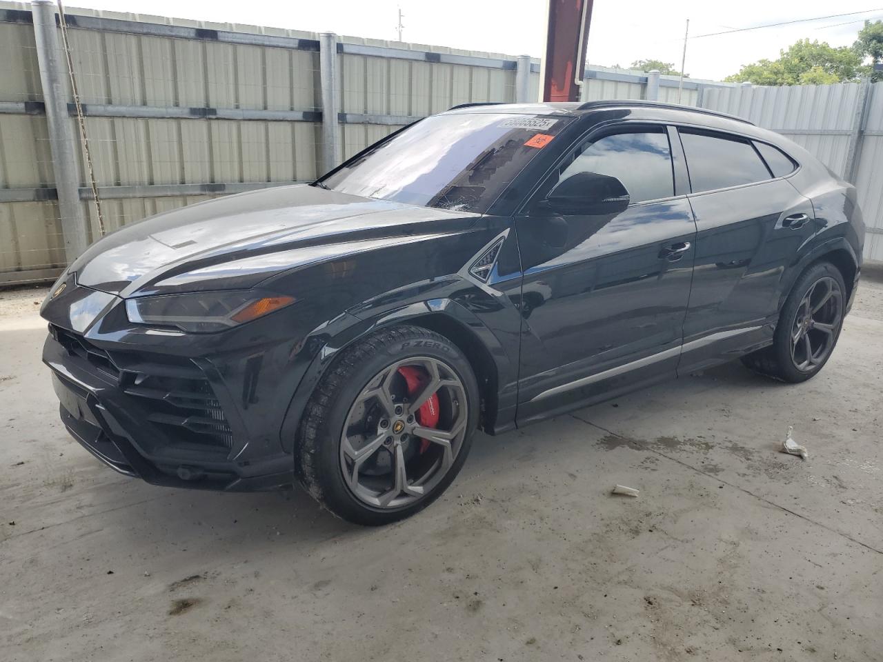 2019 LAMBORGHINI URUS
