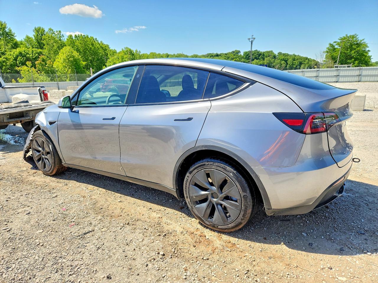2025 TESLA MODEL Y — снимка 2