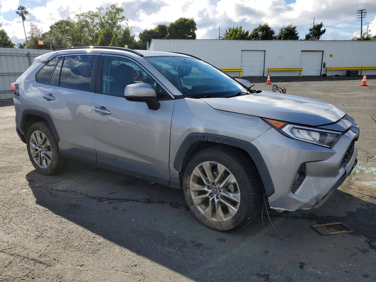 2019 TOYOTA RAV4 XLE PREMIUM — снимка 4