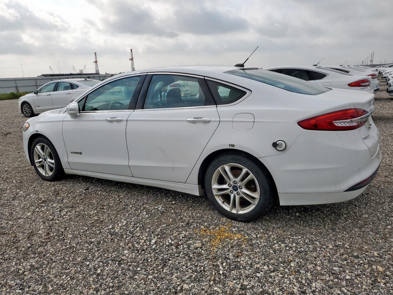 2018 FORD FUSION SE HYBRID — снимка 2