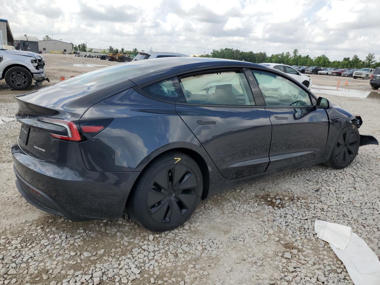 2025 TESLA MODEL 3 — снимка 3