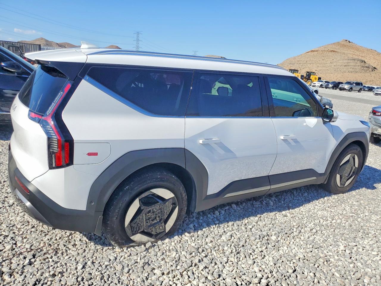 2026 KIA EV9 WIND — снимка 3