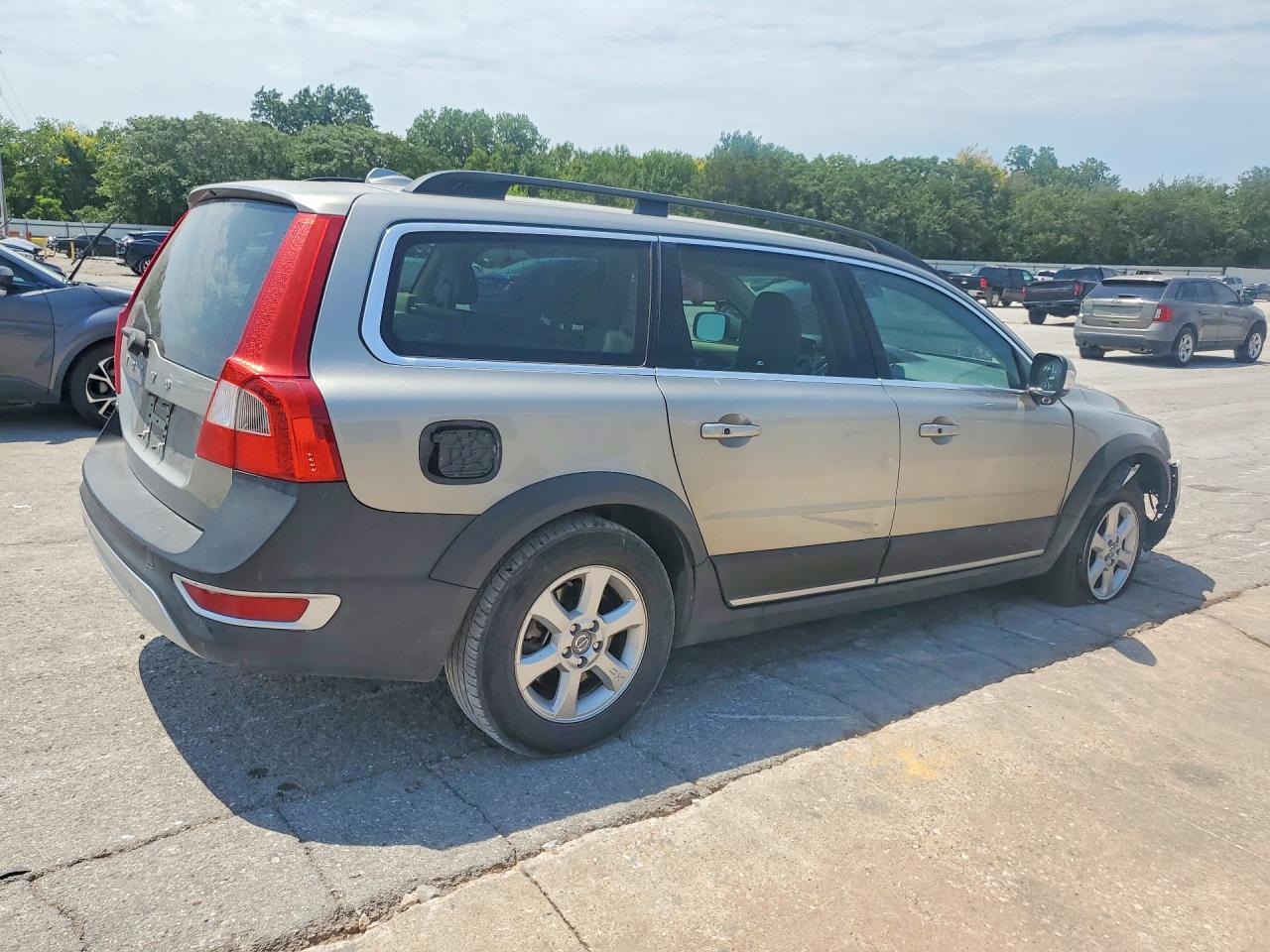 2013 VOLVO XC70 3.2 — снимка 3