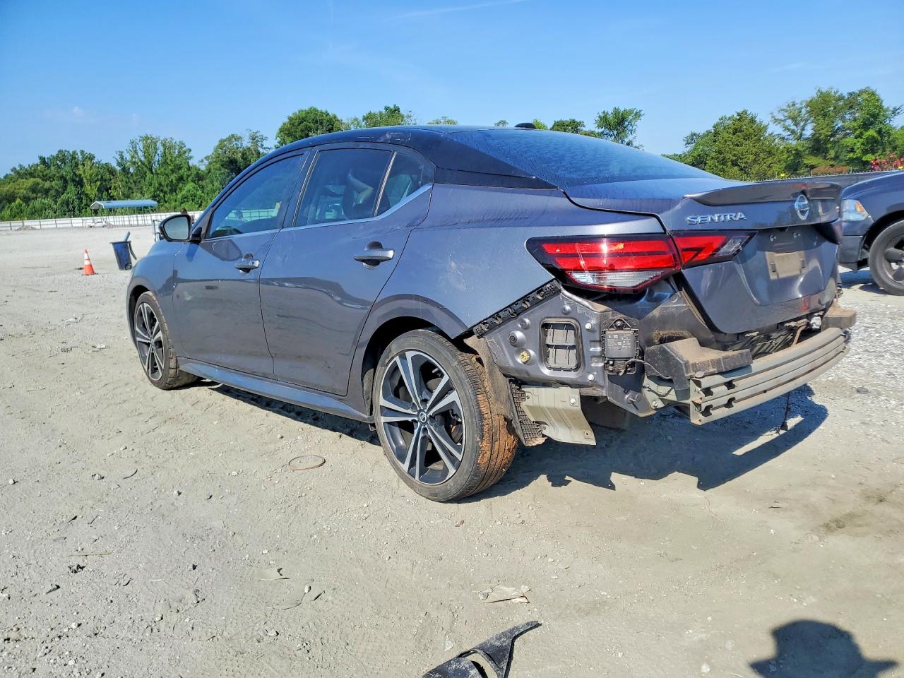 2021 NISSAN SENTRA SR — снимка 2