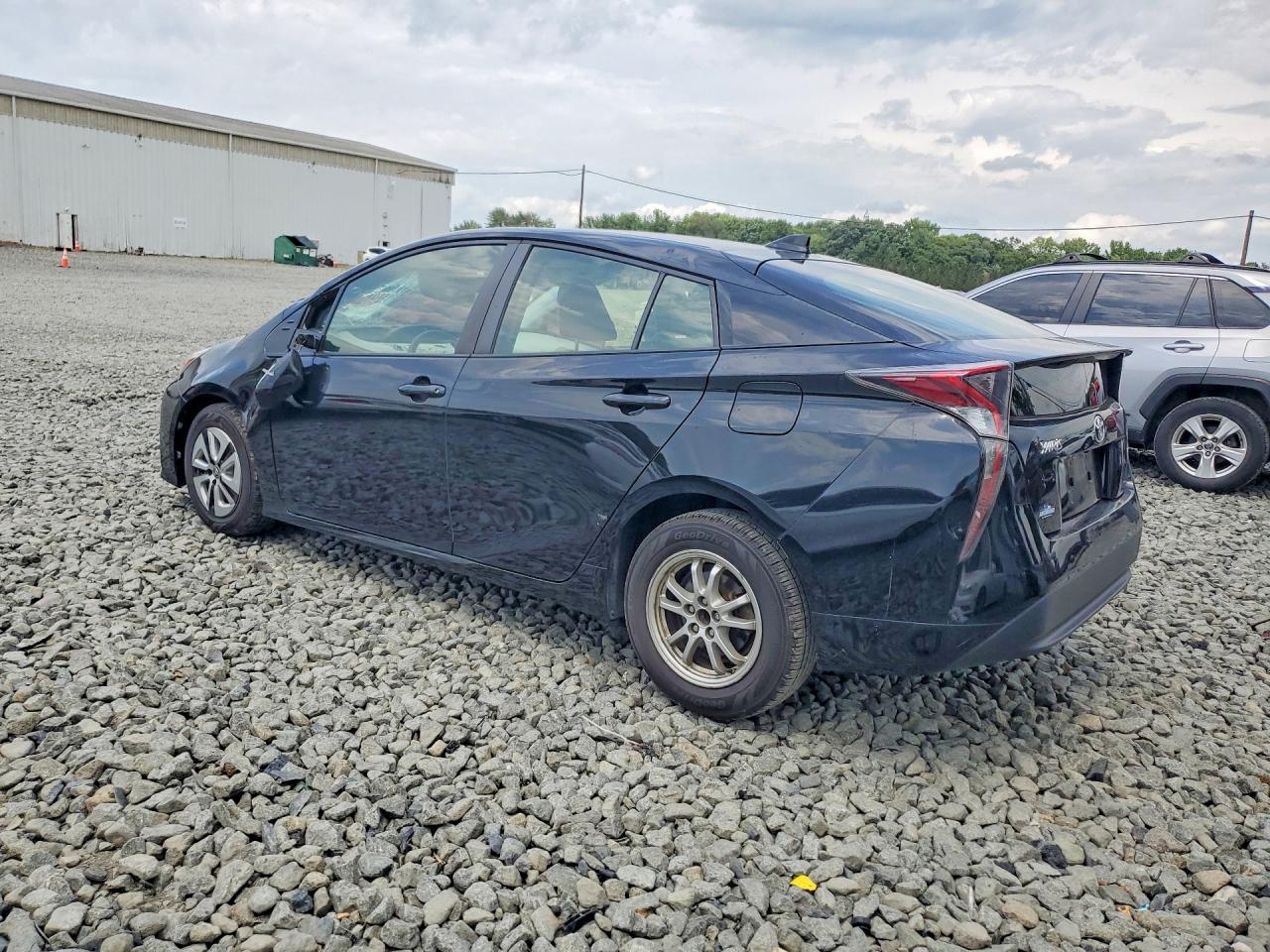 2016 TOYOTA PRIUS TWO ECO — снимка 2