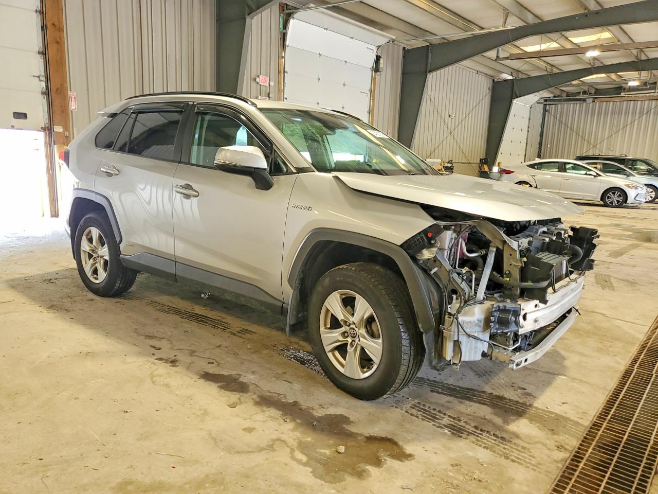 2019 TOYOTA RAV4 HYBRID XLE — снимка 4