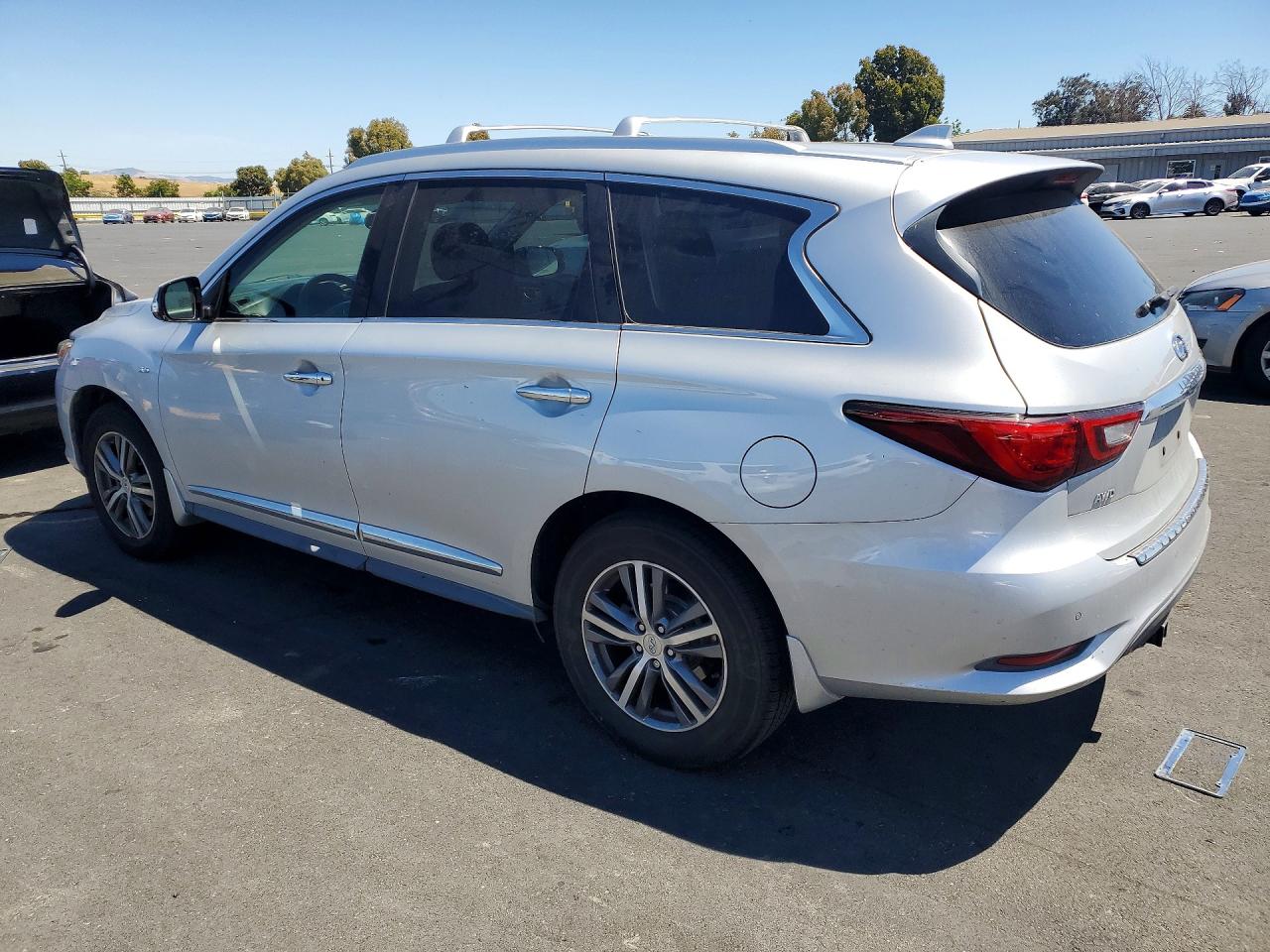 2020 INFINITI QX60 LUXE — снимка 2